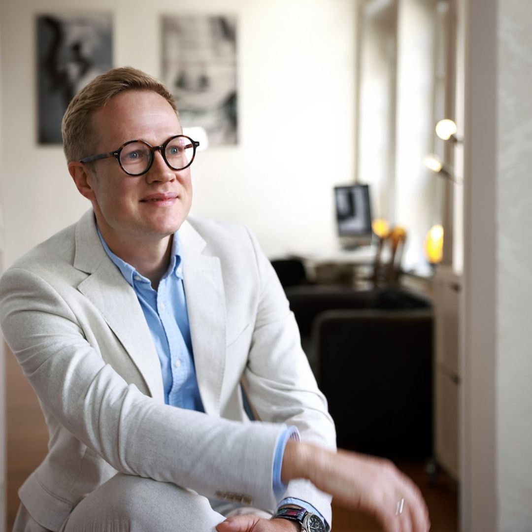 Ex. CEO Leogistics, Ex. CEO and Founder myleo/dsc